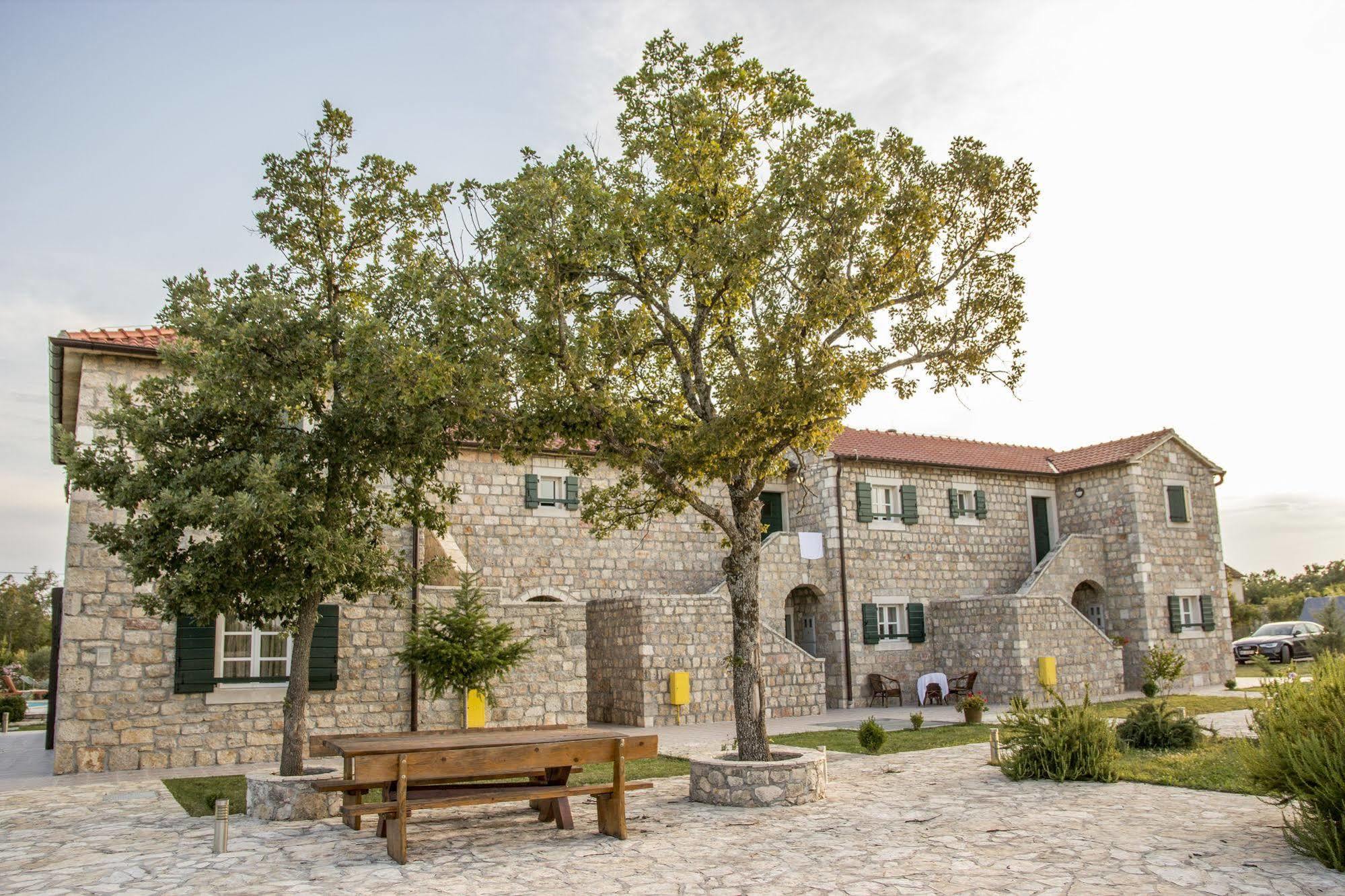 Pansion Skelin Otel Drinovci Dış mekan fotoğraf