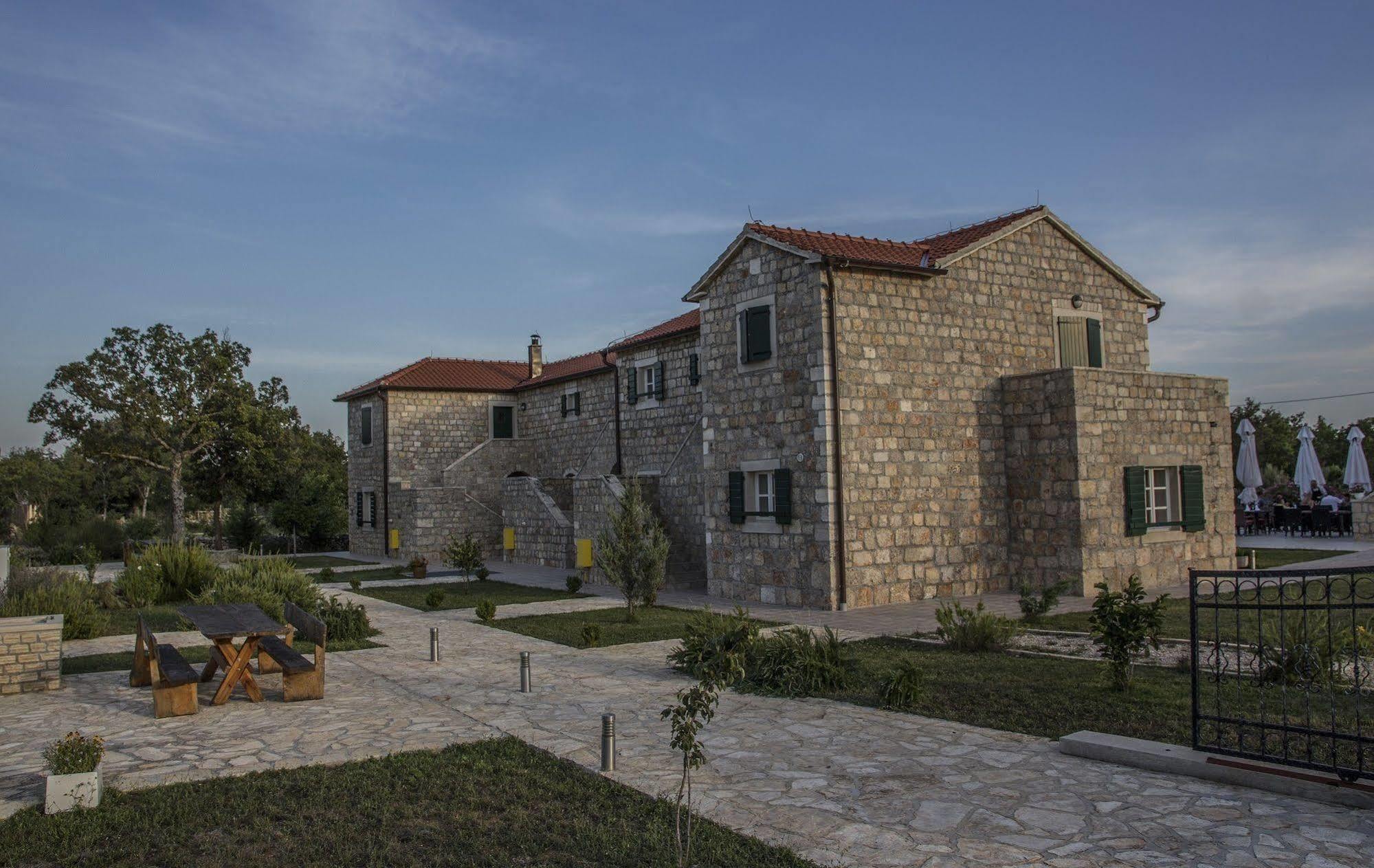 Pansion Skelin Otel Drinovci Dış mekan fotoğraf